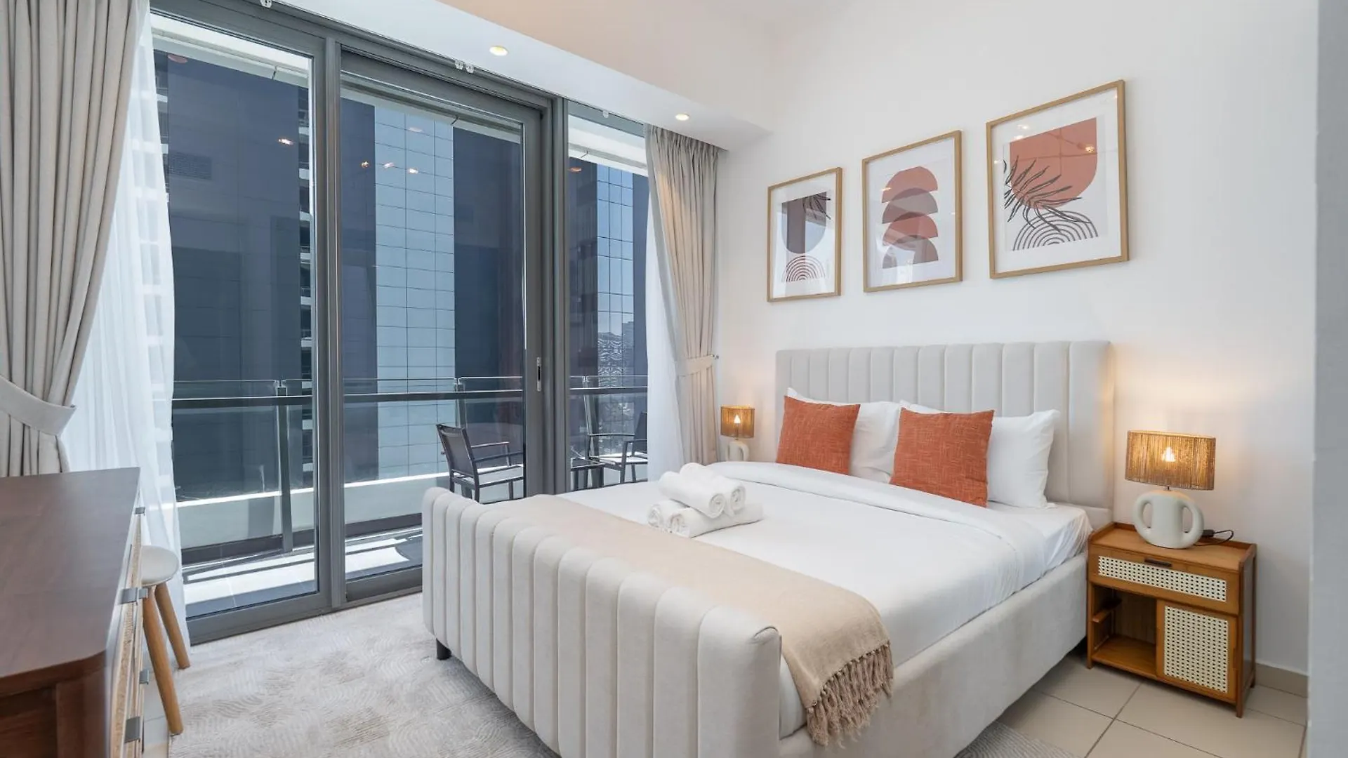 Contemporary 2-Bedroom Apartment In Silverene Dubai