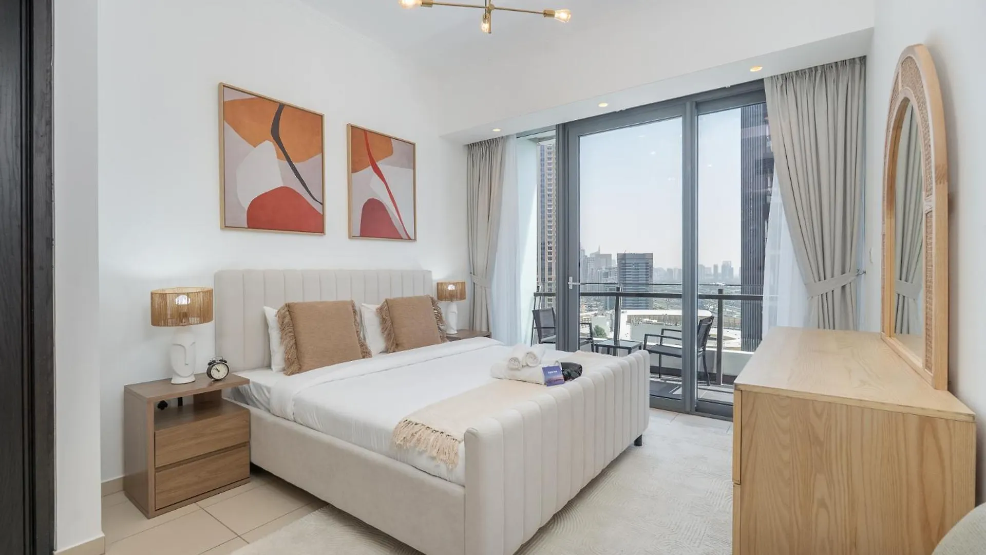 Contemporary 2-Bedroom Apartment In Silverene Dubai