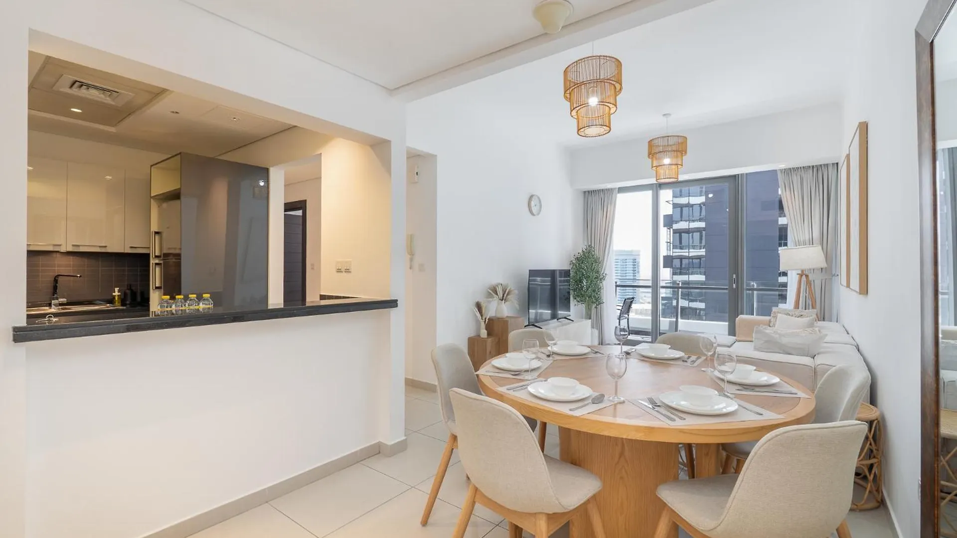 Contemporary 2-Bedroom Apartment In Silverene Dubai United Arab Emirates